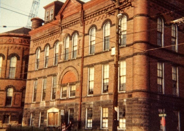 The school was four floors.