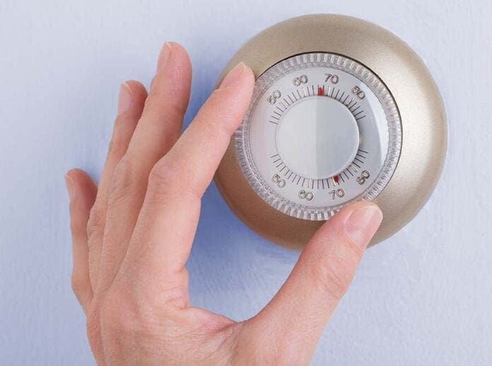 A photo of a thermostat.