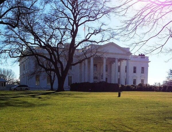 A photo of the White House.