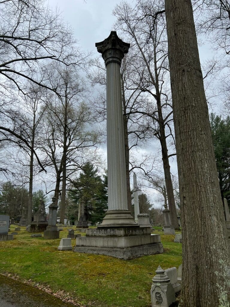 A photo of a tall grave maker.