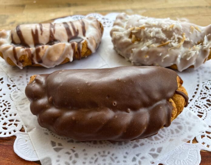 C98E74AE-B756-48B5-ADF9-4D545DA2331C Three pies.