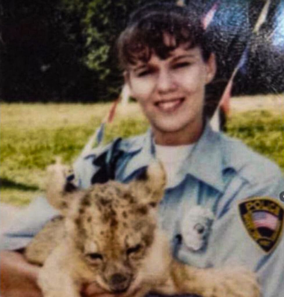 A lady police officer.