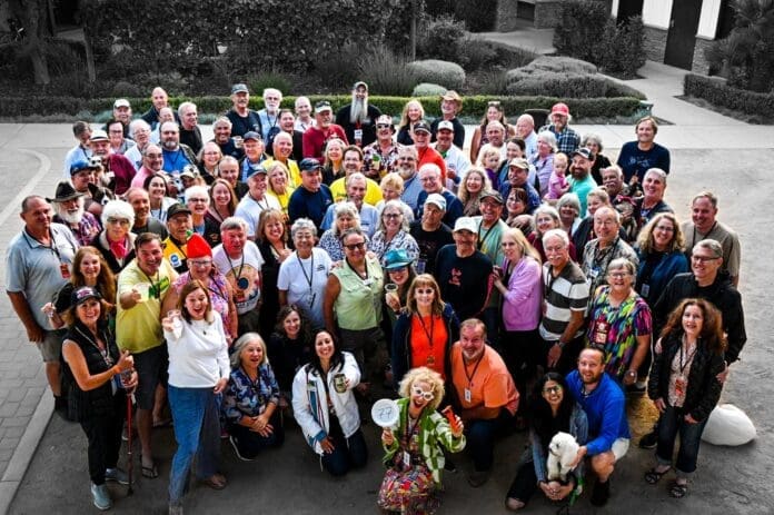 98A0315F-4D93-494B-ABDA-109C67FAB1B4-min 2 A group of people.