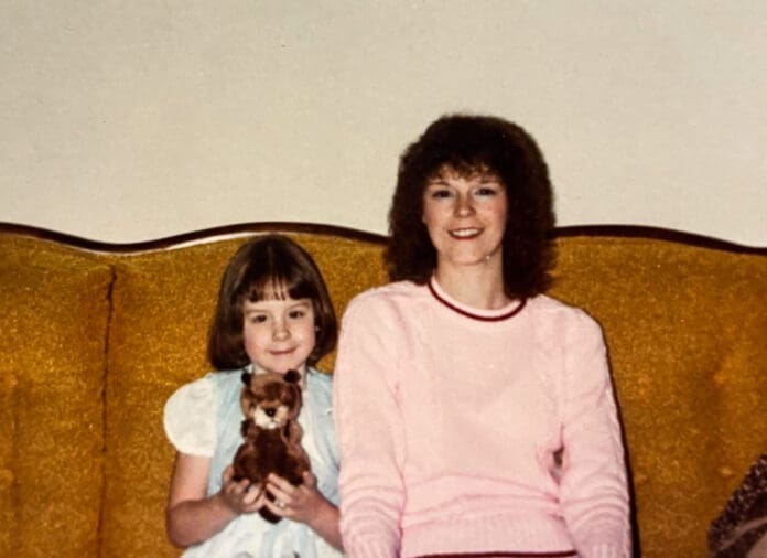 DD44D757-2D5E-4BC4-AEAE-D1728779D08A Two females.