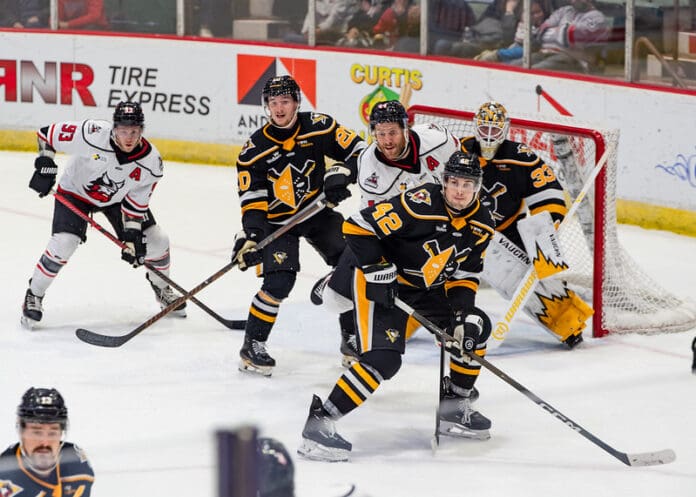 Nailers News & Notes - Dec. 18, 2025 A hockey game.